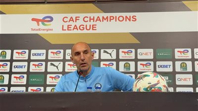 يورتشيتش والجباس في مؤتمر مباراة أورلاندو بايرتس بنصف نهائي دوري أبطال إفريقيا