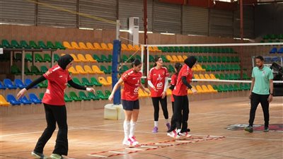 «سيدات طائرة الأهلي» يبدأ استعدادته لبطولة أفريقيا بنيجيريا