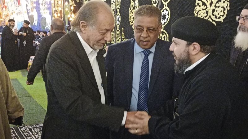 الفنان الكبير عبد