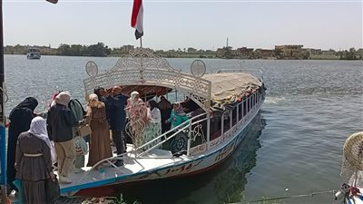 محافظ كفرالشيخ يتابع توافد المواطنين على حديقة الأسرة والرحلات النيلية بدسوق