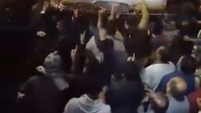 مشهد مهيب.. الآلاف يشيعون جثمان سائق ميكروباص طريق جنيفة بالسويس بمسقط رأسه بكفرالشيخ