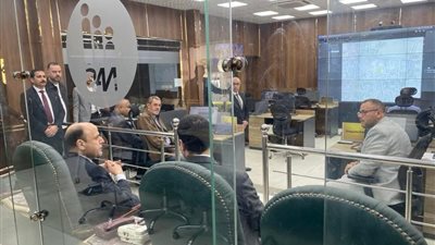 من مركز سيطرة الشبكة الوطنية.. محافظ كفر الشيخ يتابع  سير الخدمات بالمدن والقرى
