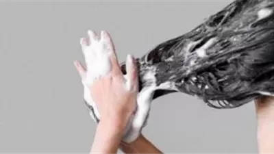 هتعملك مشاكل .. أخطاء شائعة عند وضع البلسم على الشعر