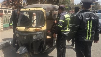 استمرارا للحملات المرورية.. ضبط 50 مركبة توكتوك غير مرخصة ومخالفة لخطوط السير بالشرقية