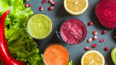 5 مشروبات منعشة للحفاظ على صحة الأمعاء خلال الطقس الحار