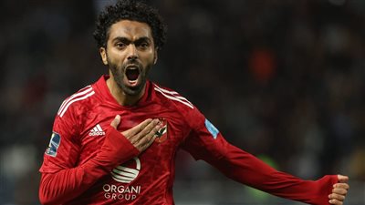 حسين الشحات يبحث عن عرض خليجي للرحيل عن الأهلي بسبب زيزو | خاص