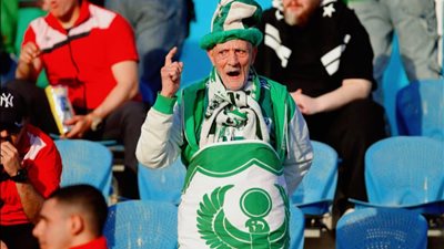 بعد صورة «الكاف» .. المصري البورسعيد يكرّم محمد شتيوي بمنحه معاشًا شهريًا  