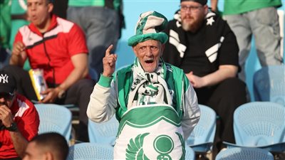 بعد احتفاء الكاف به.. أكبر مشجعي المصري: بشجع النادي بقالي 75 سنة ونفسي ناخد بطولة أفريقيا قبل ما أموت