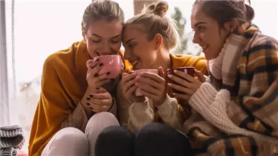 القهوة الباردة أم الساخنة؟ اعرف أكثر عن مشروبك الصباحي المُفضل