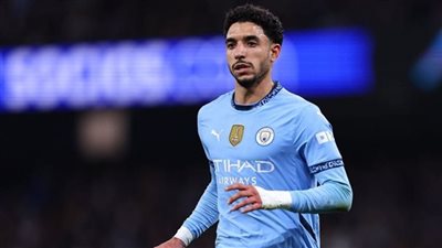 مانشستر سيتي يفرط في المركز الرابع بعد تعادله سلبيًا مع مانشستر يونايتد 