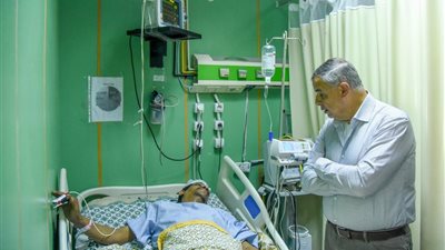 بوظيفة وسكن بديل.. محافظ الإسكندرية يوجه بدعم مصاب حادث انهيار عقار الجمرك