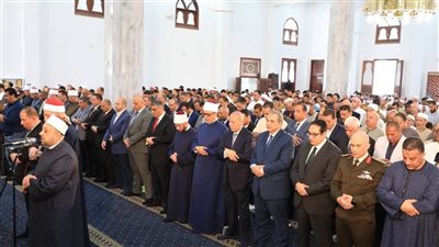 خطيب بأوقاف الجيزة: اليتيم بحاجة لمن يكمل رعايته بالحنان والتربية والاستماع إليه