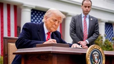 ترامب يسعى لتشجيع الإنتاج المحلي وإجبار الشركاء التجاريين على تقديم تنازلات| خاص