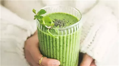 كنز صحي في كوب صغير.. ما هي فوائد ووصفات شاي الماتشا