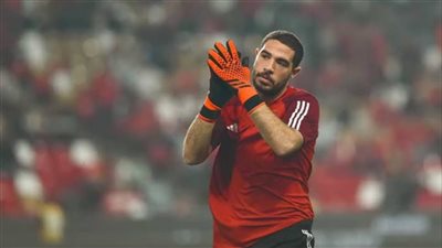 حمزة علاء ينفي رفضه الجلوس مع إدارة الأهلي لتجديد عقده