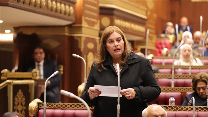  الدكتورة عايدة نصيف