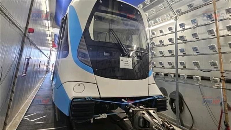 الصورة الأولى للقطار