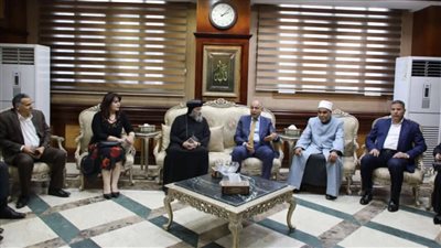 محافظ المنيا يستقبل وفد 