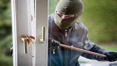 بغرض السرقة.. شاب ينهي حياة سيدة بالإسماعيلية والأمن يُكثف الجهود لضبطه