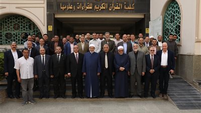 جولة تفقدية لرئيس جامعة الأزهر بكليات الجامعة بطنطا