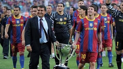 لابورتا: من العدالة أن يحصل ميسي على أروع تكريم في العالم