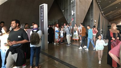 الكبير يرفع شعار 