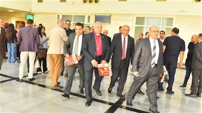 أسيوط تفتح أبوابها للعالم:  محافظ أسيوط: أول وفد سياحي يصل المحافظة على متن ال