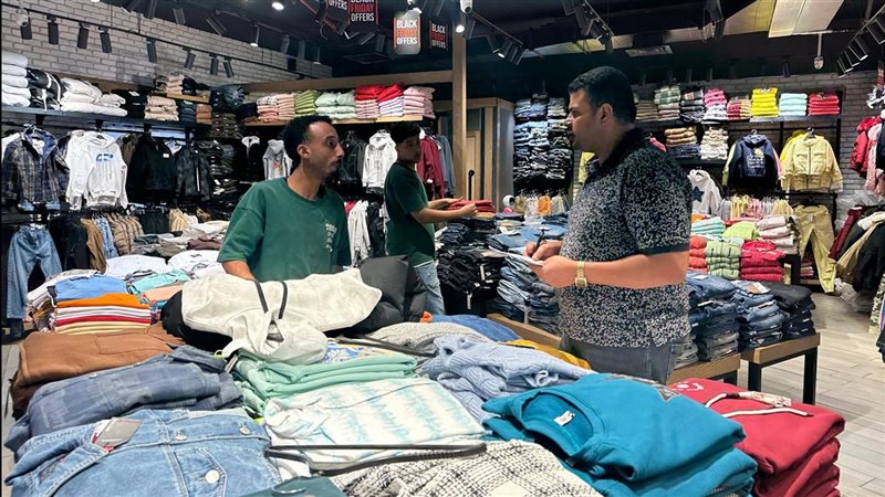 وزارة العمل تواصل