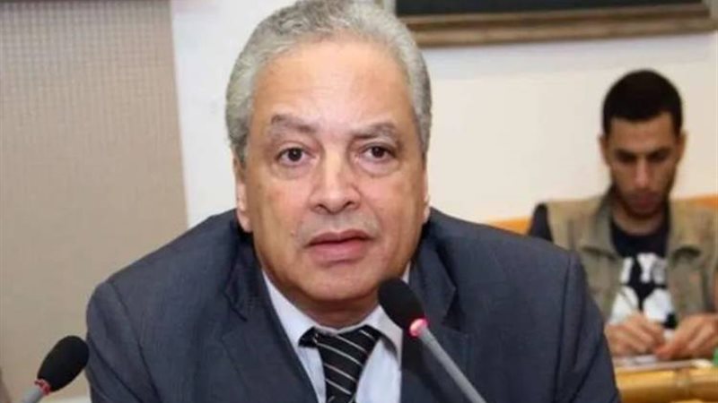 الدكتور إكرام بدر