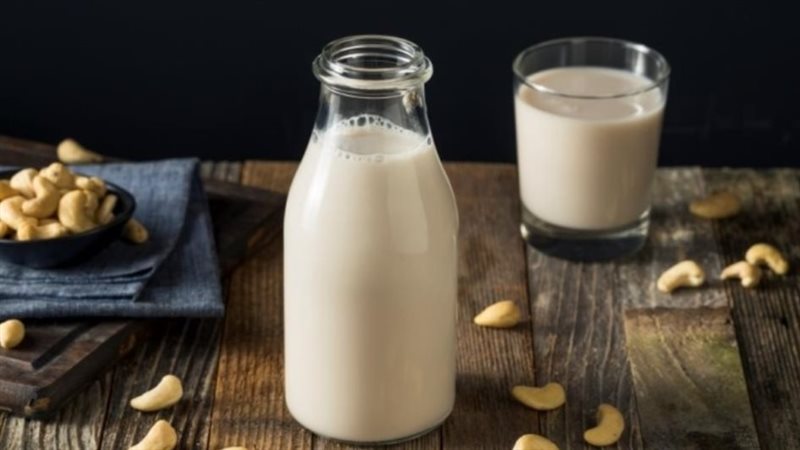 عصير الكاجو بالحليب