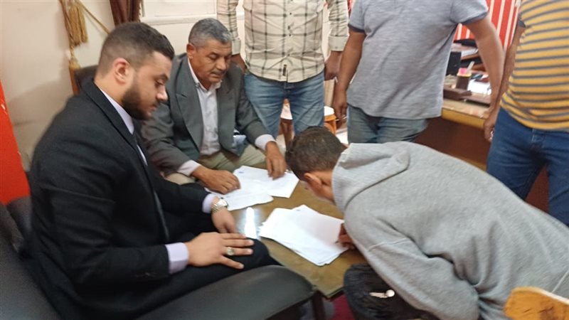 من مراسم توقيع عقود