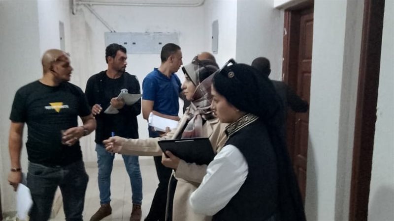 جانب من اللجنة