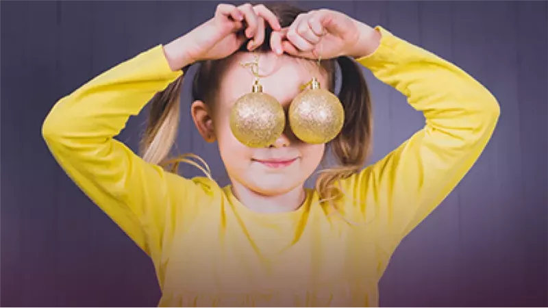 هدية ذهبية مُقدمة