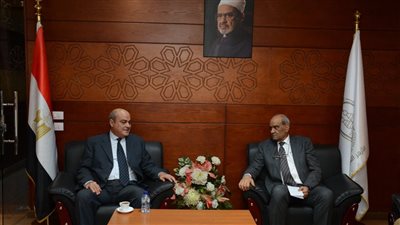 وفد الهيئة العامة لتعليم الكبار يزور «خريجي الأزهر» ويُشيد بدورها 