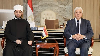 وزيرا التعليم العالي والأوقاف يبحثان تعزيز التعاون واستثمار بنك المعرفة المصري