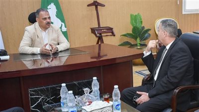 محافظ الشرقية يلتقى رئيس هيئة الخدمات البيطرية للتعاون المشترك