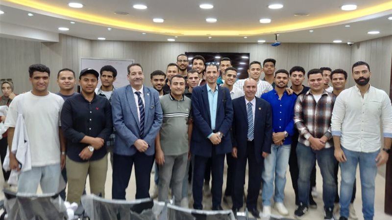 ندوات وزيارات مختلفة