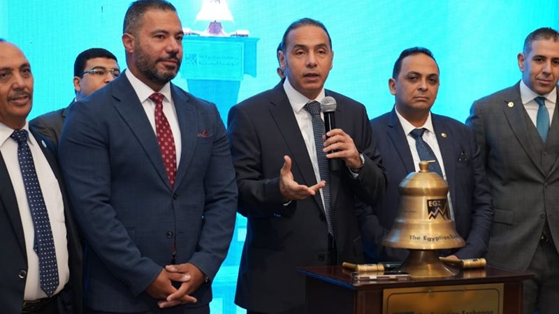  الدكتور إسلام عزام