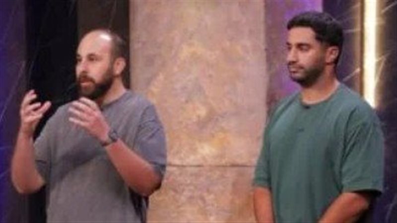 رائدا أعمال بشارك