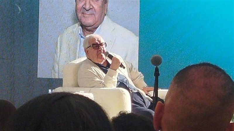 محمد عبدالعزيز