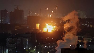 هجمات بالمسيرات تضرب كييف.. مقتل 3 وإصابة 26 شخصًا