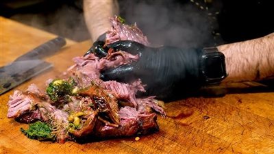 لقائمة الغداء الشهية.. طريقة تحضير لحمة بالعسل والثوم