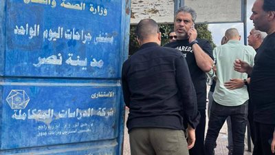 توافد نجوم الزمالك لوداع جثمان محمد صبري في مثواه الأخير