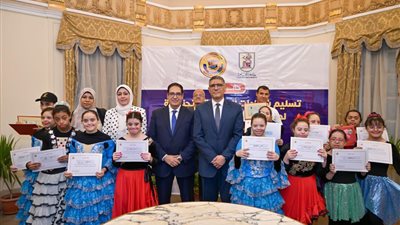 جامعة القاهرة تحتفل بتسليم ذوي الهمم شهادات التجنيد | صور