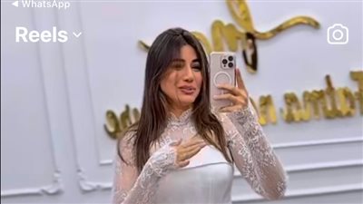 كواليس تصميم فستان زفاف هايدي موسى والفنانة تشكر المصممة 