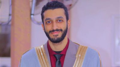 دولة التلاوة| حين تصنع الأسرة قارئاً.. قصة إبداع المتسابق خالد عطية | خاص 