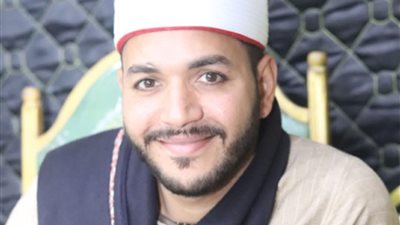 علي عثمان.. الأزهري الذي خطف الأنظار في 