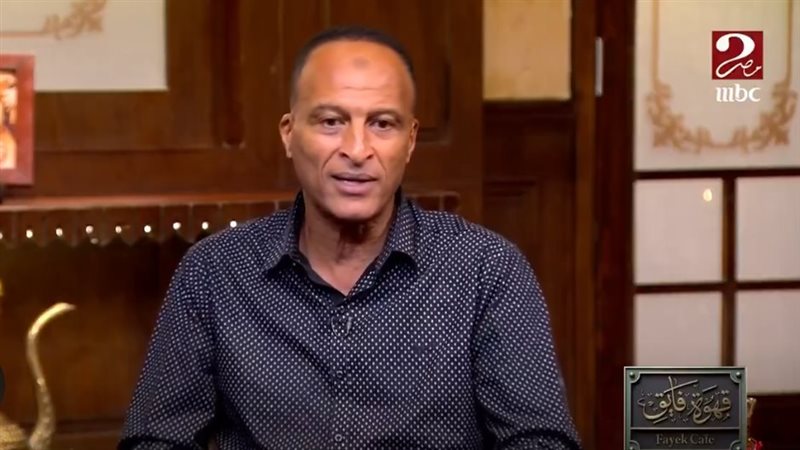 أسامة عرابي نجم الأهلي