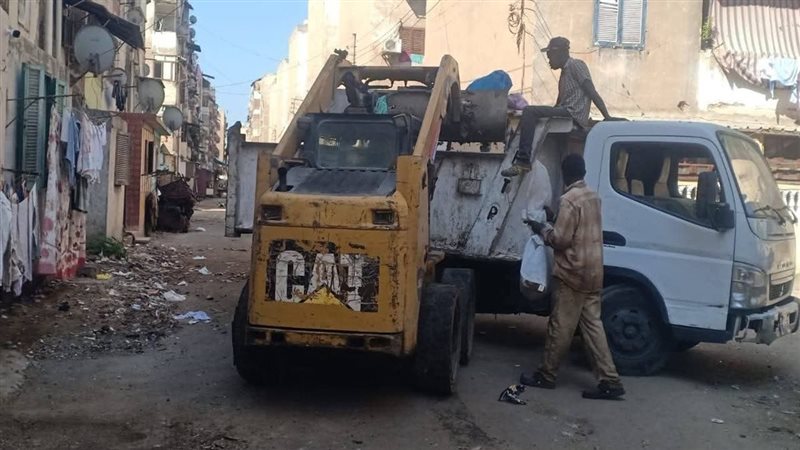 جانب من اعمال النظافة