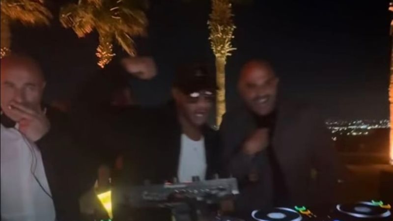 محمد رمضان في زفاف